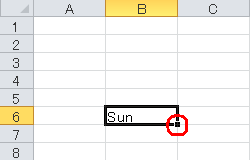 セル「B6」に「Sun」と入力して「Enter」キーを押し、再度セル「B6」をクリックします