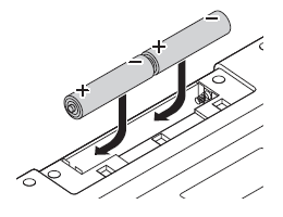 電池を交換し、カバーを元に戻します