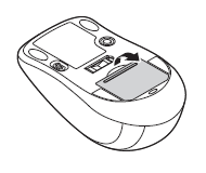 マウス底面のカバーを外します