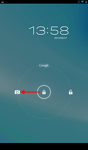 ロック画面で「鍵アイコン」をタップしたまま、左の「カメラアイコン」までスライドすることでもカメラアプリを起動できます