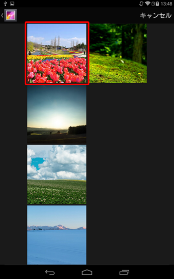 フォルダーの画像一覧が表示されたら、設定したい画像をタップします