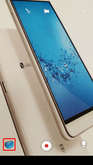 撮影した映像を確認するには、右下のサムネイルをタップしてください