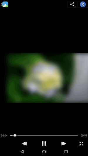 目的の動画ファイルをタップすると、再生画面に切り替わり、再生が開始されます