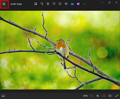 画面左上の「アイコン」（すべての写真とビデオを参照する）をクリックし、「フォルダー」の中から印刷したいファイルを選択すると、複数の写真を印刷することができます