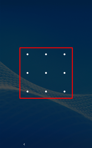 解除方法としてパターンを設定している場合は、4つ以上のポイントを指でなぞって繋いでロックを解除します