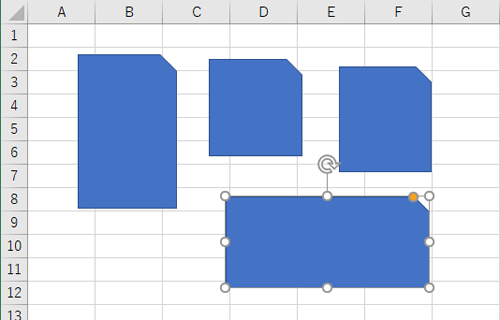 マウスポインターが「＋」に変わったことを確認し、必要な数だけドラッグまたはクリックして図形を描画します