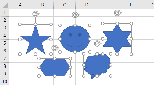 ワークシート上に挿入した図形や画像がすべて選択された状態になるので、「Delete」キーを押します