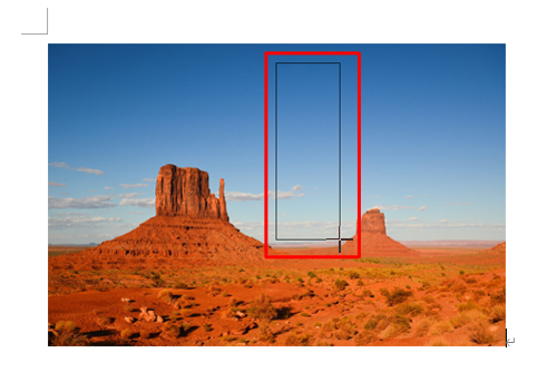マウスポインターが「＋」に変わったことを確認し、画像内で文字を表示したい範囲をドラッグします