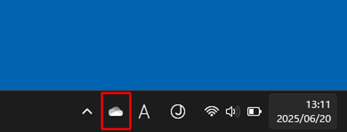 タスクバーの通知領域に表示されている「アイコン」（OneDrive）をクリックします