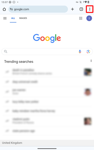 「Chrome」が起動したら「アイコン」をタップします